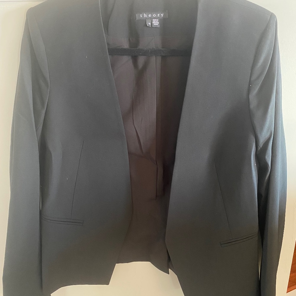 Classic Theory Slim Fit Blazer